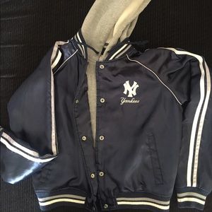 Yankee’s Women’s Jacket